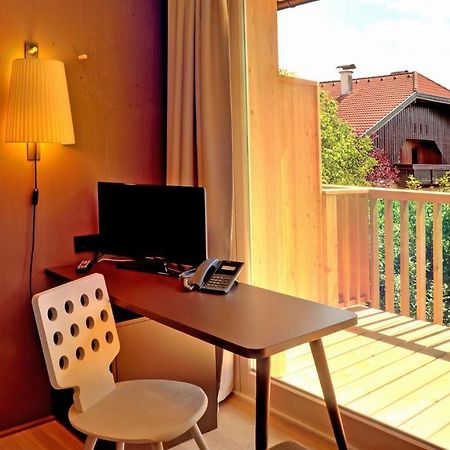 Hotel Gasthof Neumayr Obertrum am See Buitenkant foto