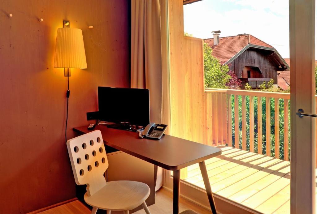 Hotel Gasthof Neumayr Obertrum am See Buitenkant foto
