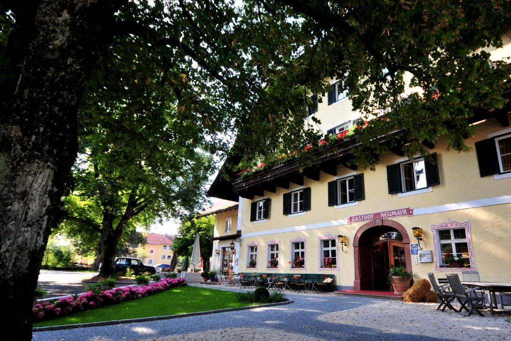 Hotel Gasthof Neumayr Obertrum am See Buitenkant foto